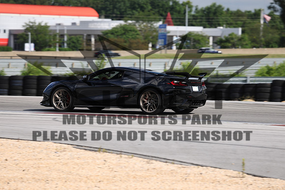 blackc corvette-4