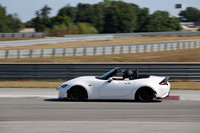 car-miata-white-43