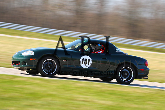 20150404-118A69371010ths