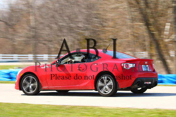 20150404-118A82121010ths