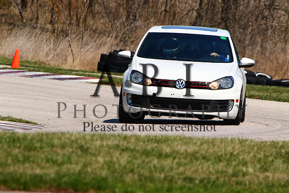20150404-118A95041010ths