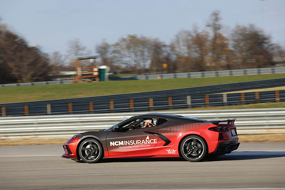 NG8A3848