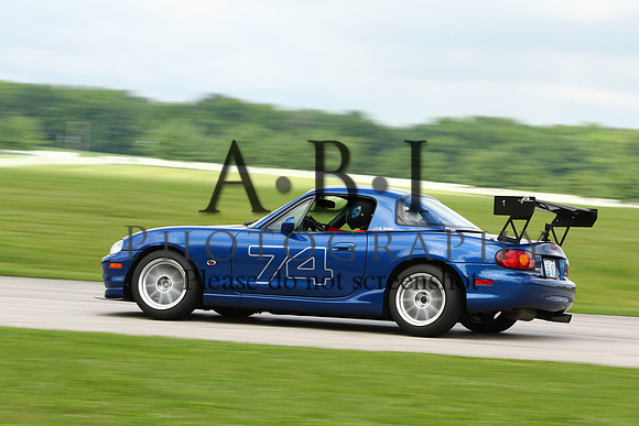 20150620-256A72881010ths
