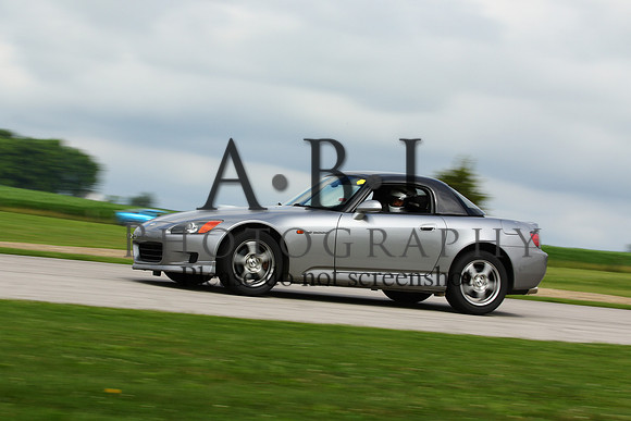 20150620-256A75931010ths