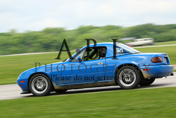 20150620-256A72941010ths
