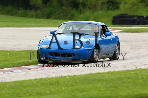 20150620-256A82851010ths