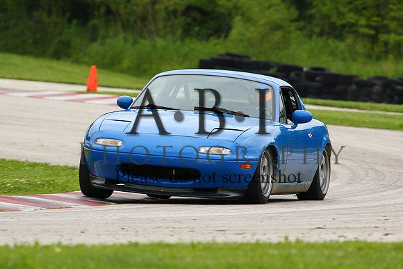 20150620-256A84831010ths
