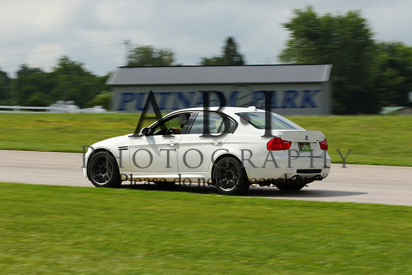20150620-256A74831010ths
