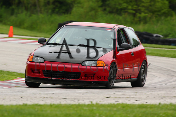 20150620-256A84511010ths