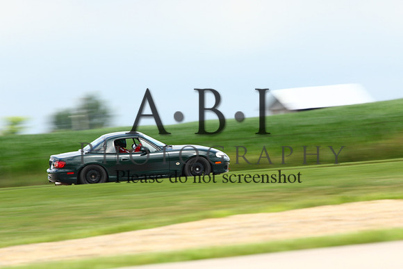 20150620-256A75841010ths