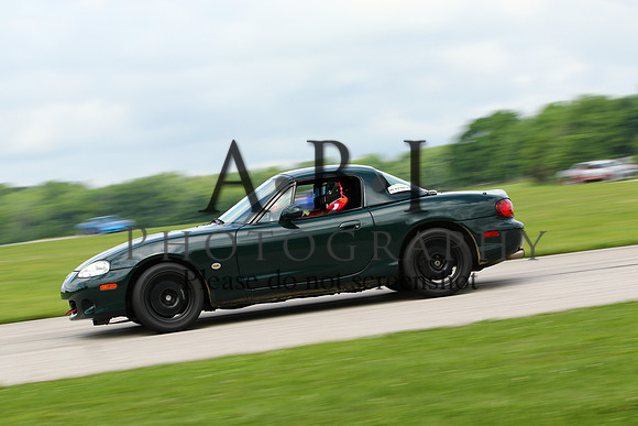20150620-256A75921010ths