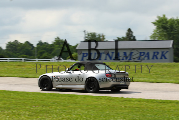 20150620-256A74811010ths