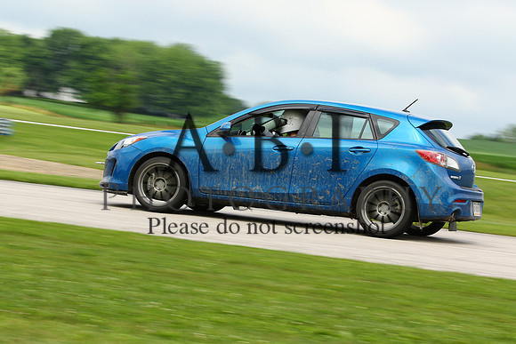 20150620-256A79371010ths
