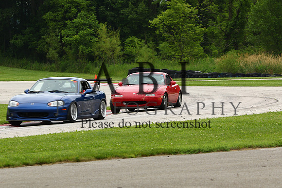 20150620-256A84211010ths