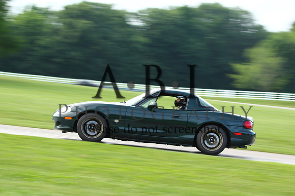 20150620-256A64711010ths