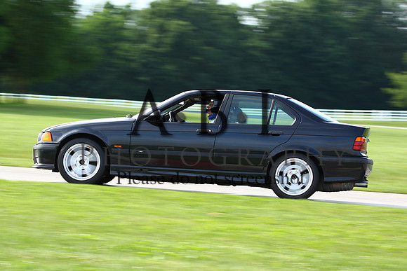 20150620-256A68031010ths
