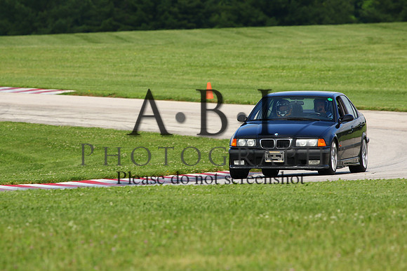 20150620-256A68181010ths