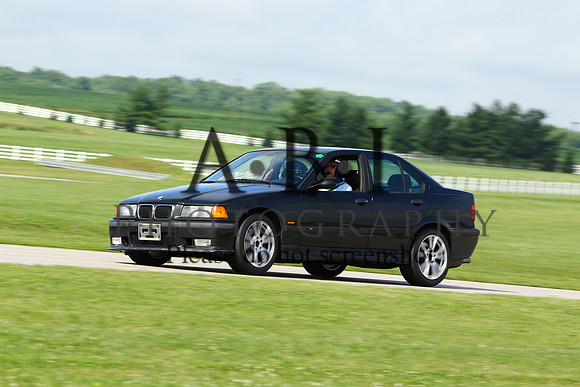 20150620-256A68481010ths
