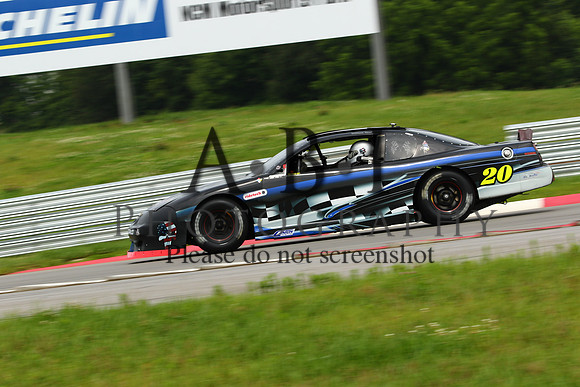20150711-256A03621010thsncmjuly