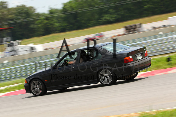 20150711-256A22871010ths