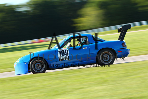 20150801-256A66111010nthputnam