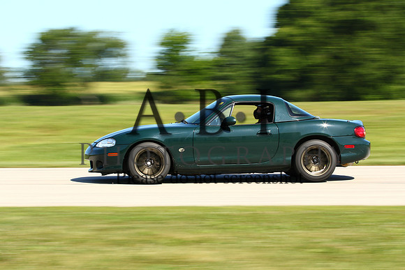 20150801-256A77801010nthputnam