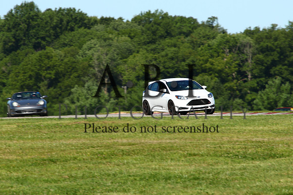 20150801-256A76601010nthputnam