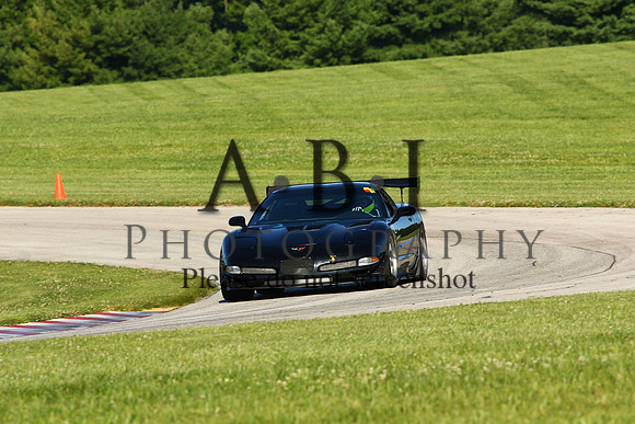 20150801-256A65001010nthputnam