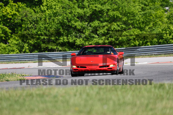 NG8A3632