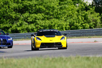 car-c7-yellow-12