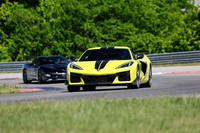 car-c8-yellow-blackstripe-19