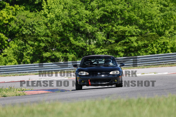 NG8A3662
