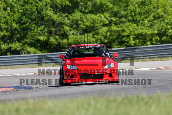 NG8A2846