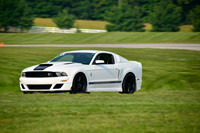 car-mustang-white