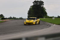 car-c7-yellow-21