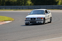 car-bmw-white-414t3