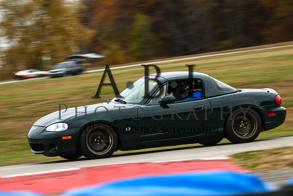 20151024-256A68761010thsPutOct
