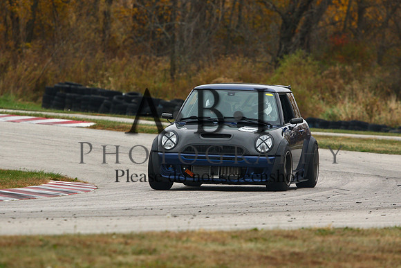 20151024-256A72931010thsPutOct