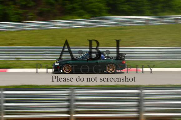 20160514-256A08711010ths