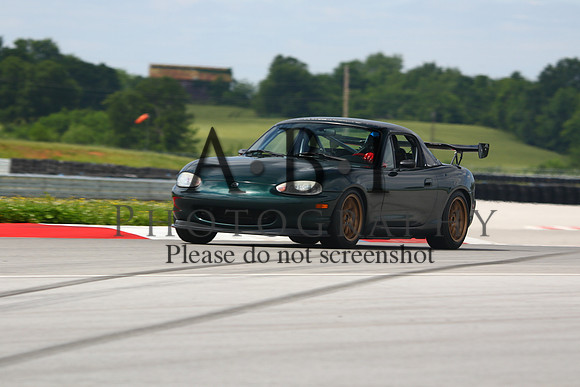 20160514-256A08171010ths