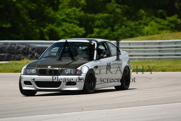 20160514-256A26011010ths