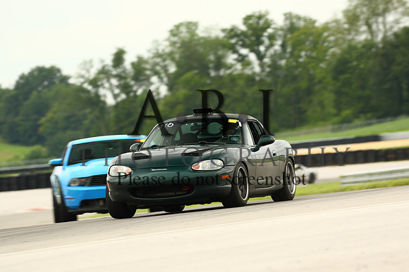 1010ths-8476