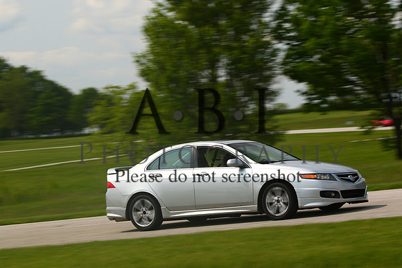 20160521-256A24641010ths