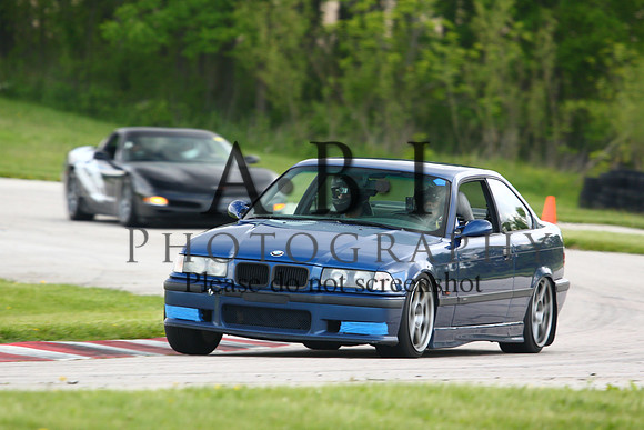 20160521-256A17911010ths