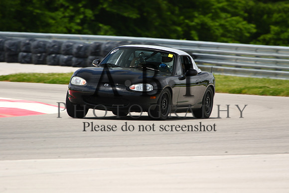 20160514-256A24921010ths