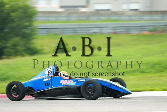 4S9A1800