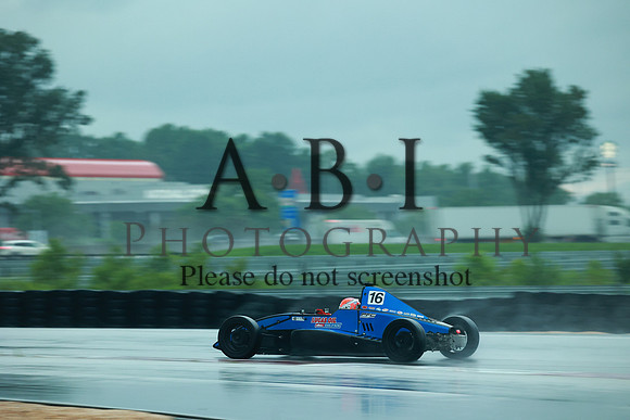 4S9A2895