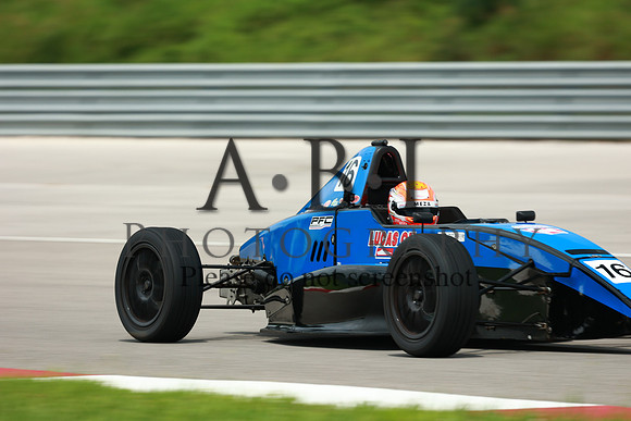 4S9A1923