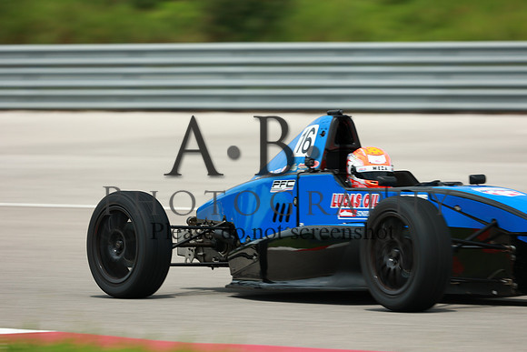 4S9A1925