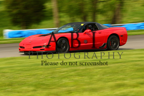 256A9046